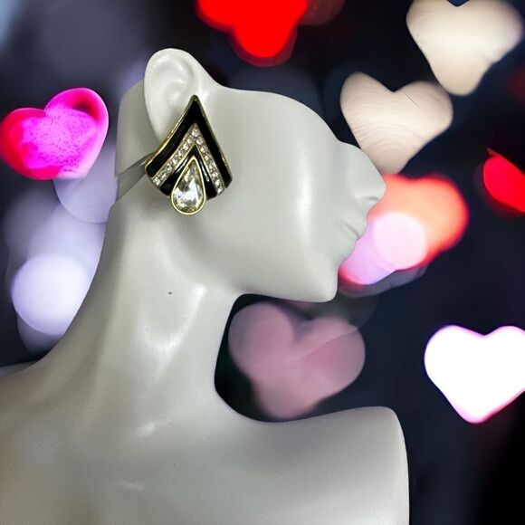 Vintage Monet black enamel gold crystal art deco triangle clip Earrings - Picture 4 of 6